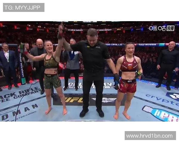 UFC女子蝇量级：张伟丽打满5回合断定不敌舍甫琴科，无缘夺冠